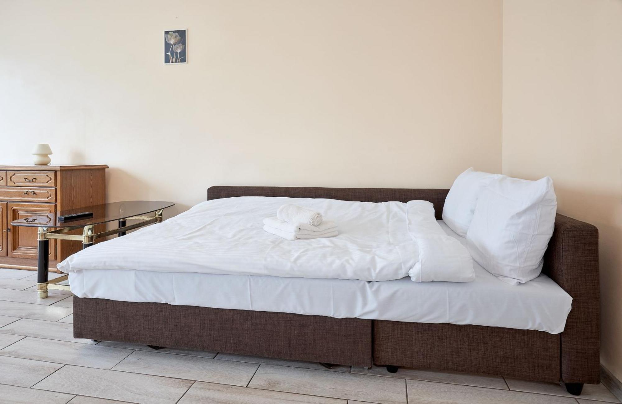 Pod Lipami Homely Apartment Poznan